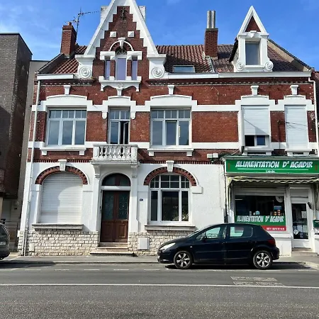 Petale De * Льевен